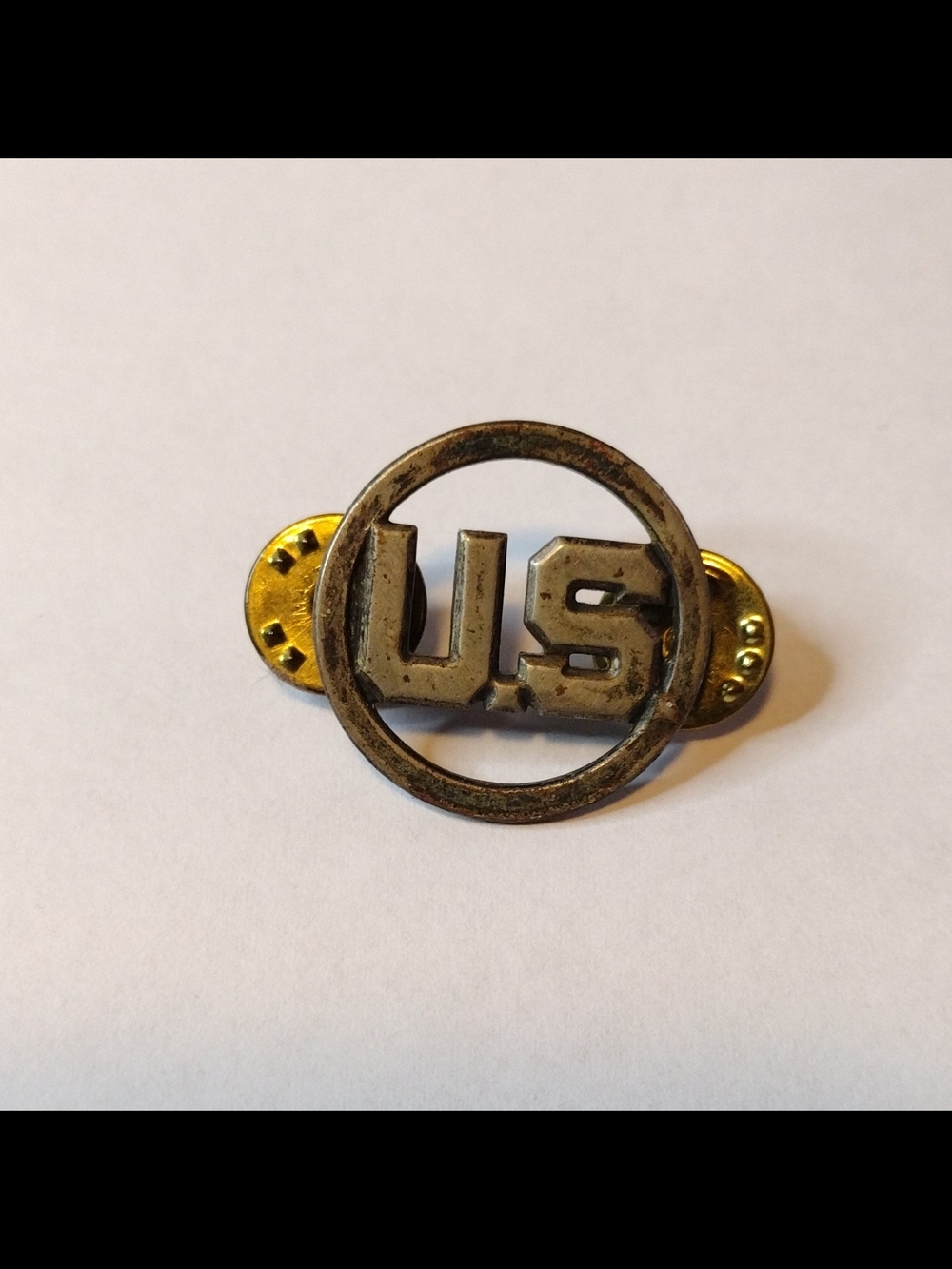 WWII US Army Air Forces Enlisted Collar Disk Insignia Cutout Brass Pin Badge